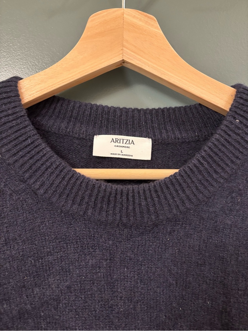 Aritzia Essential Cashmere Relic Sweater Large in Dark Navy Night - Picture 2 of 4